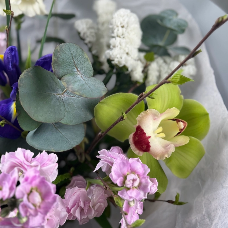 Авторский букет цветов  2