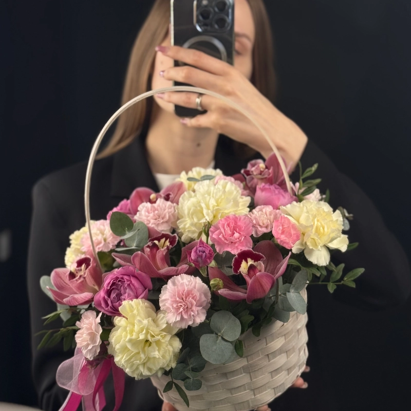 Композиция &laquo;Притяжение&raquo; 1